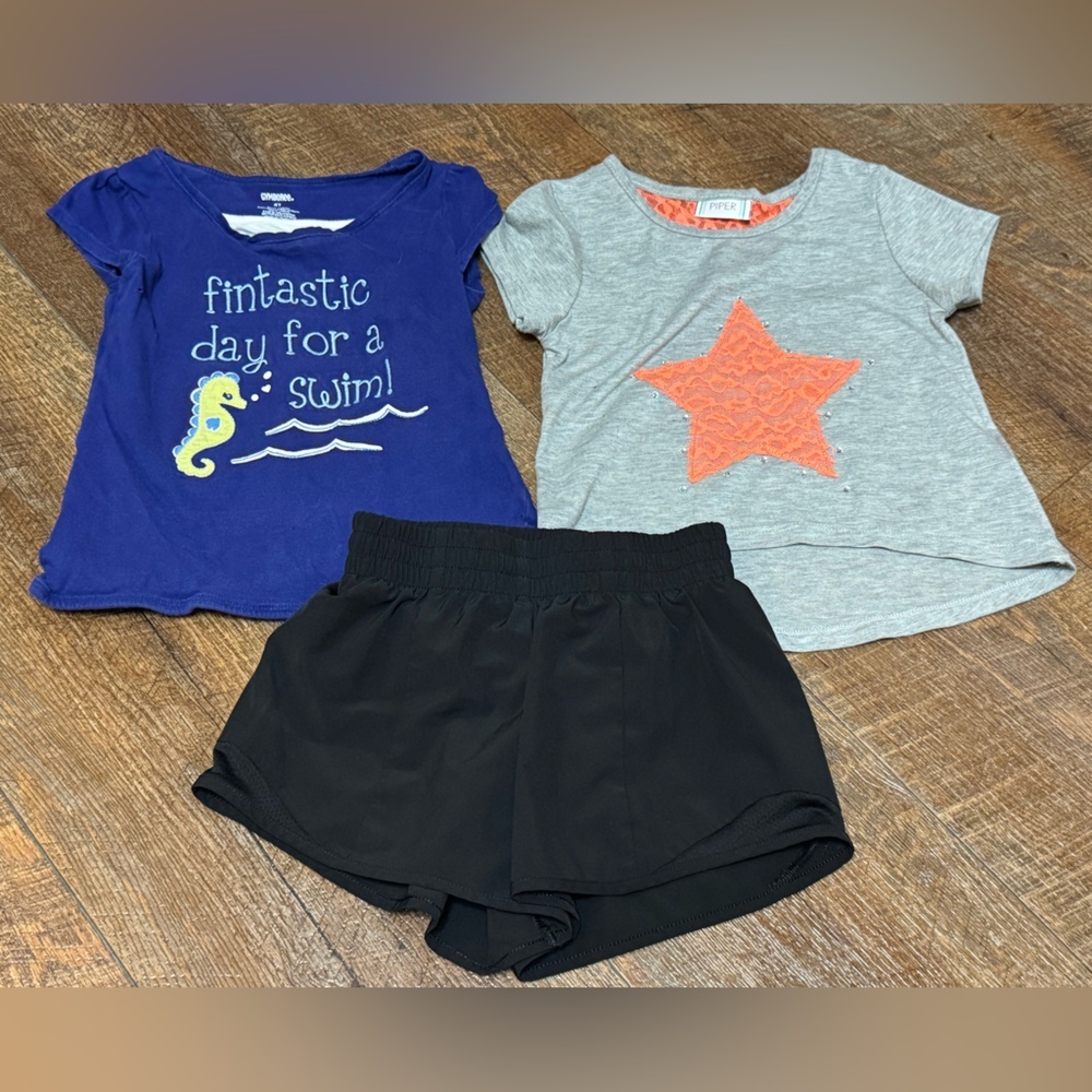 🌼4/$25🌼 Girls 4T Casual Bundle - tee’s and short